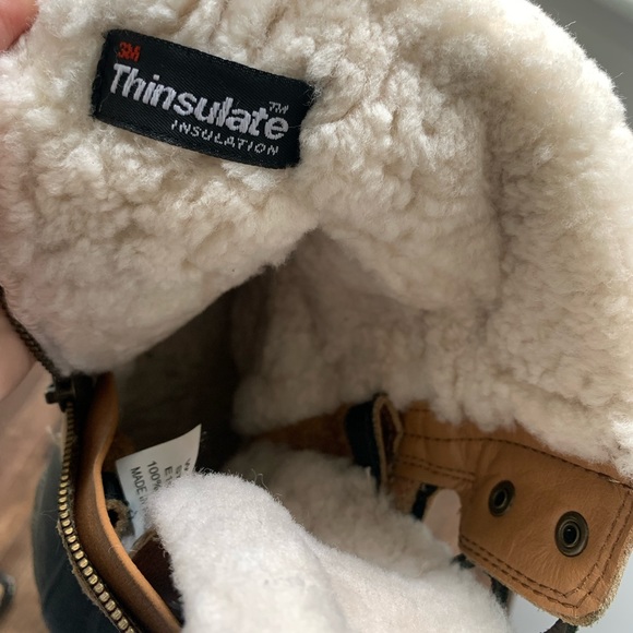 (LIKE NEW) Sperry Thinsulate Fur Lined Women’s Winter Boots - Picture 3 of 7